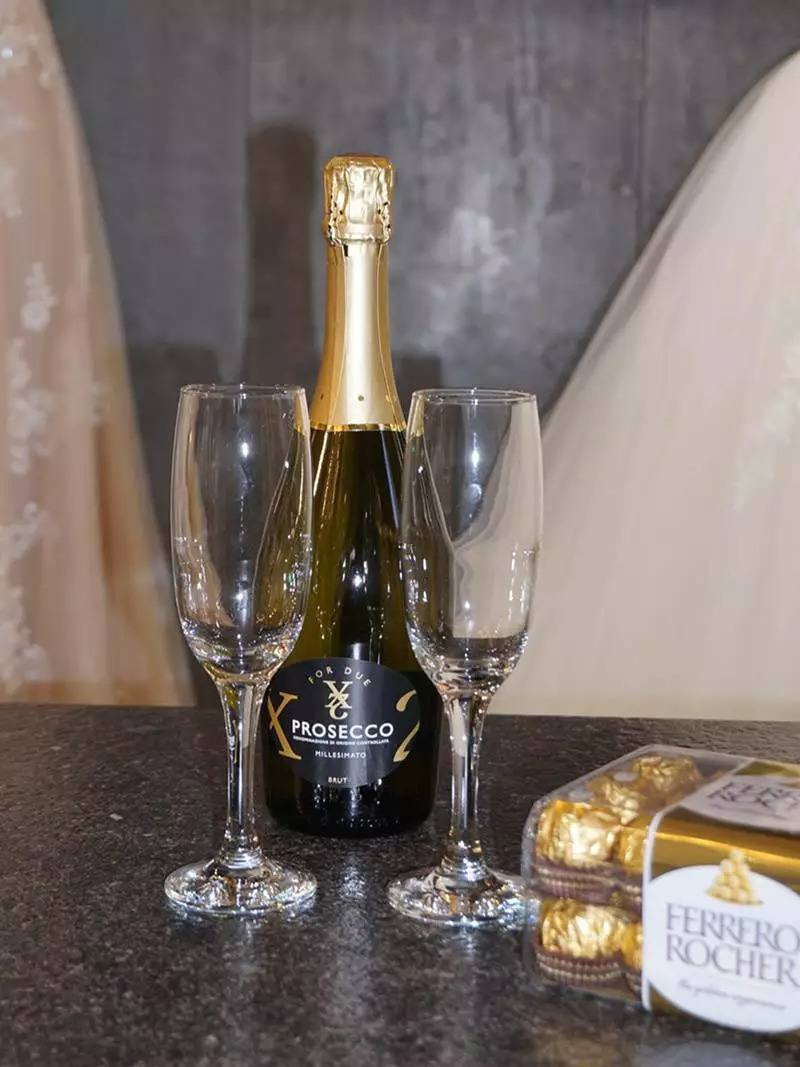 proseco et robes de mariée